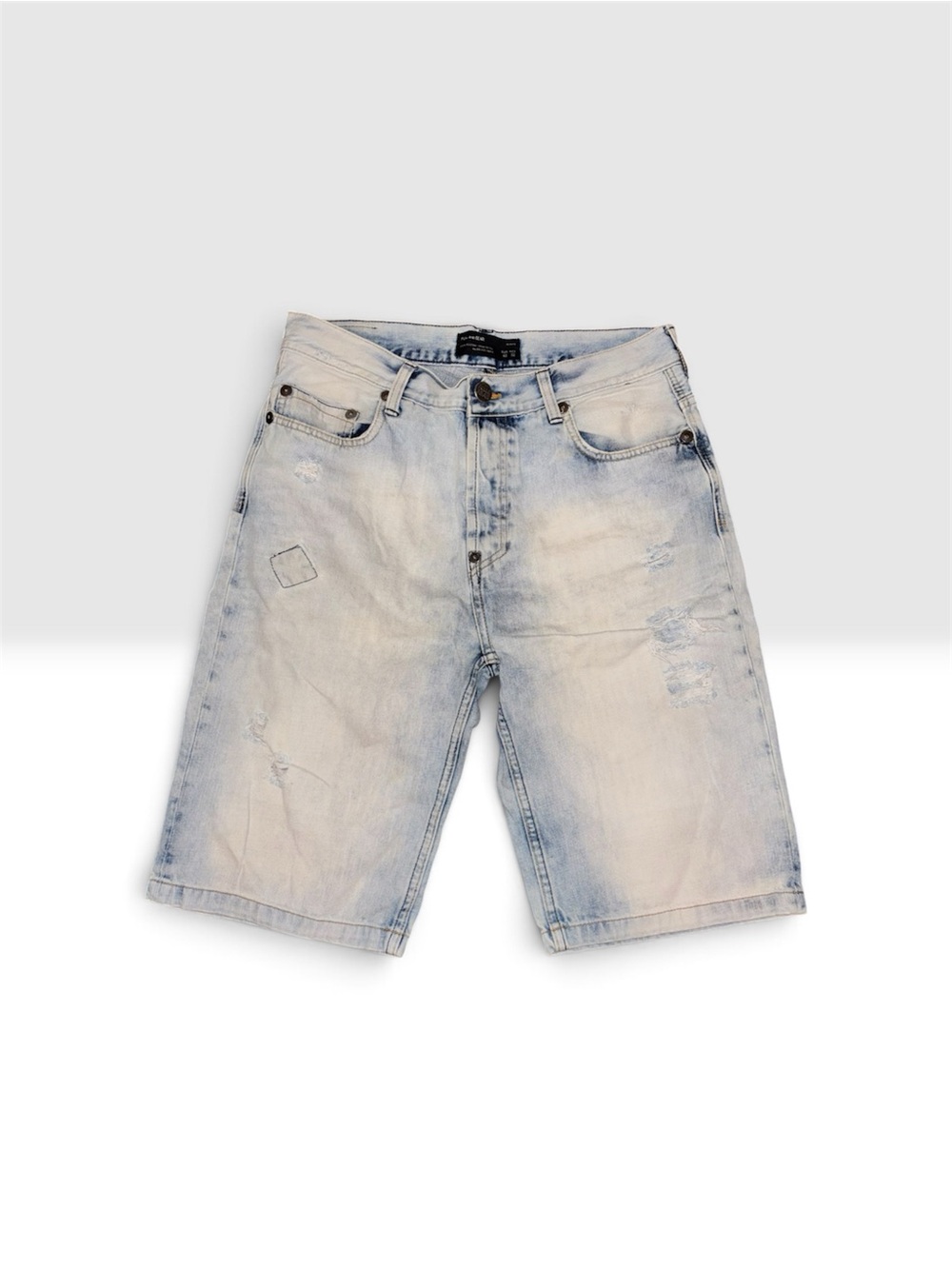 Men's Light Wash Distressed Denim Shorts